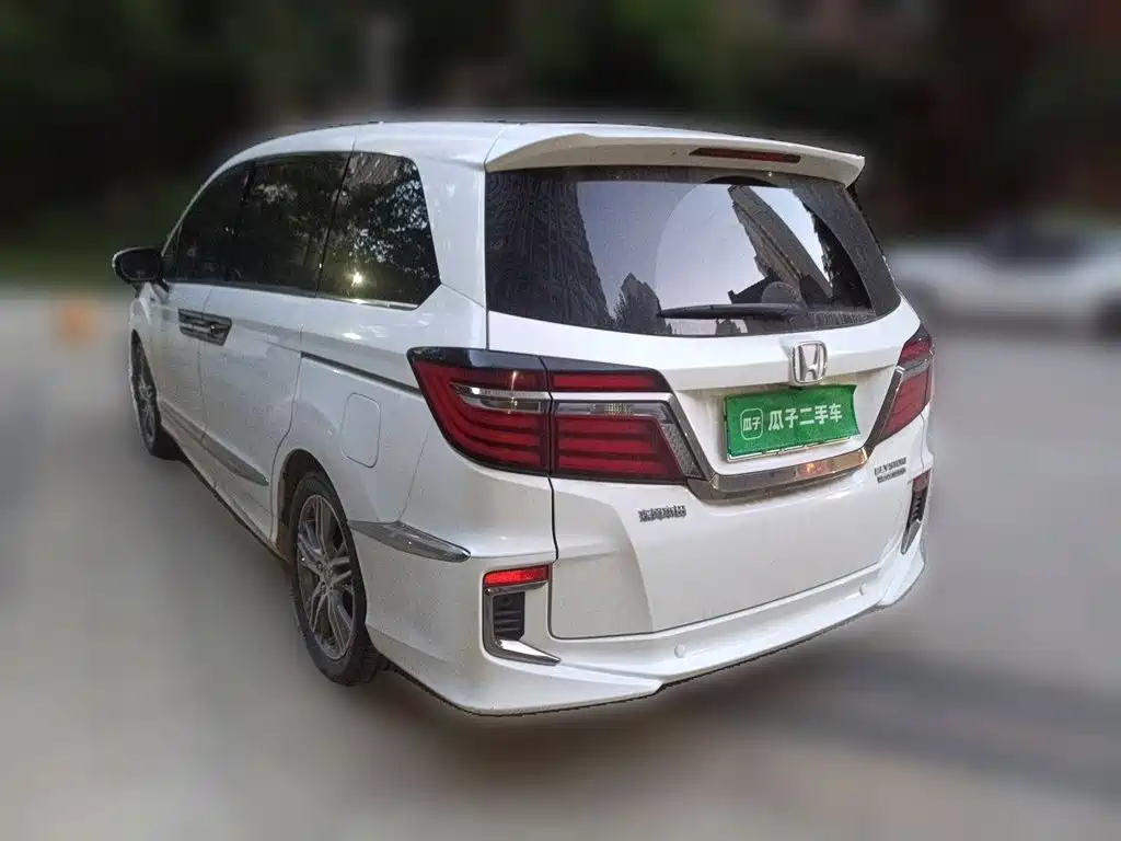 Honda Elysion — миниатюра 4