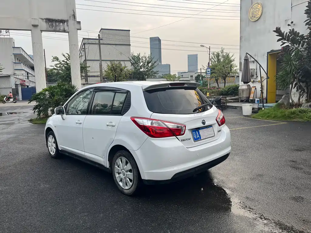 Venucia R50 — миниатюра 7