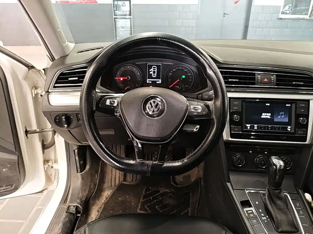 Volkswagen Lamando — миниатюра 11