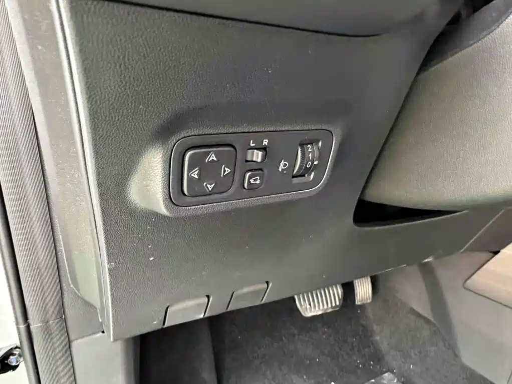 Changan Yida — миниатюра 16