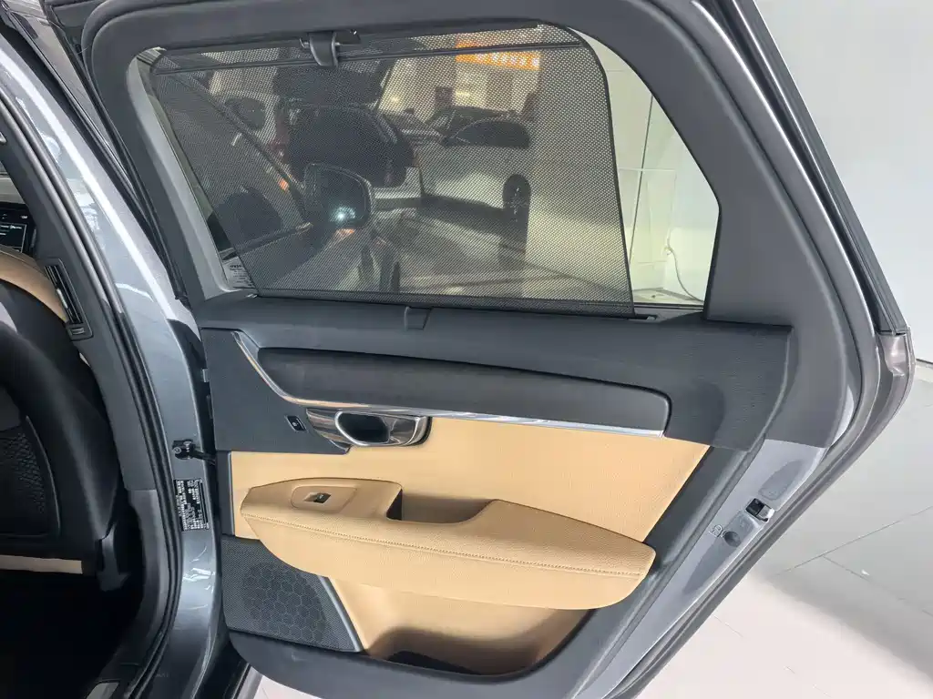 Volvo V90 — миниатюра 16
