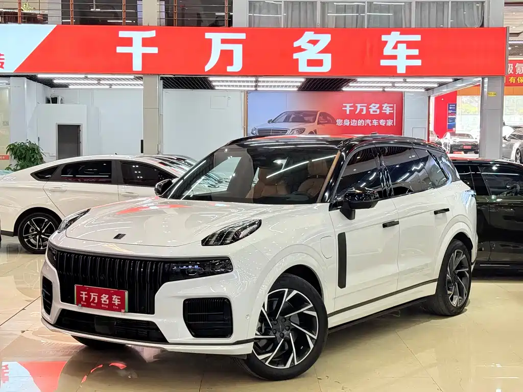 Lynk & Co 09 EM-P