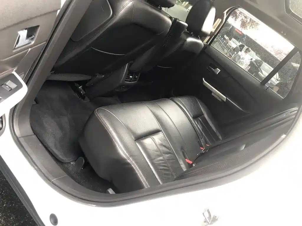 Ford Edge (Import) — миниатюра 8