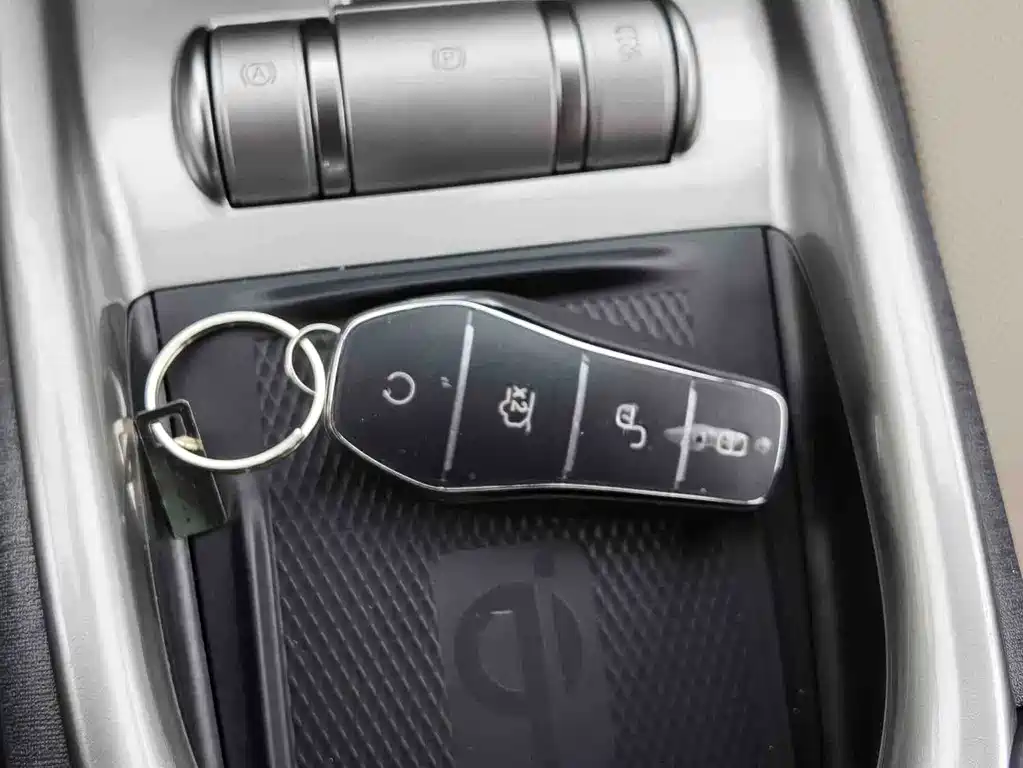 BYD Dolphin — миниатюра 11