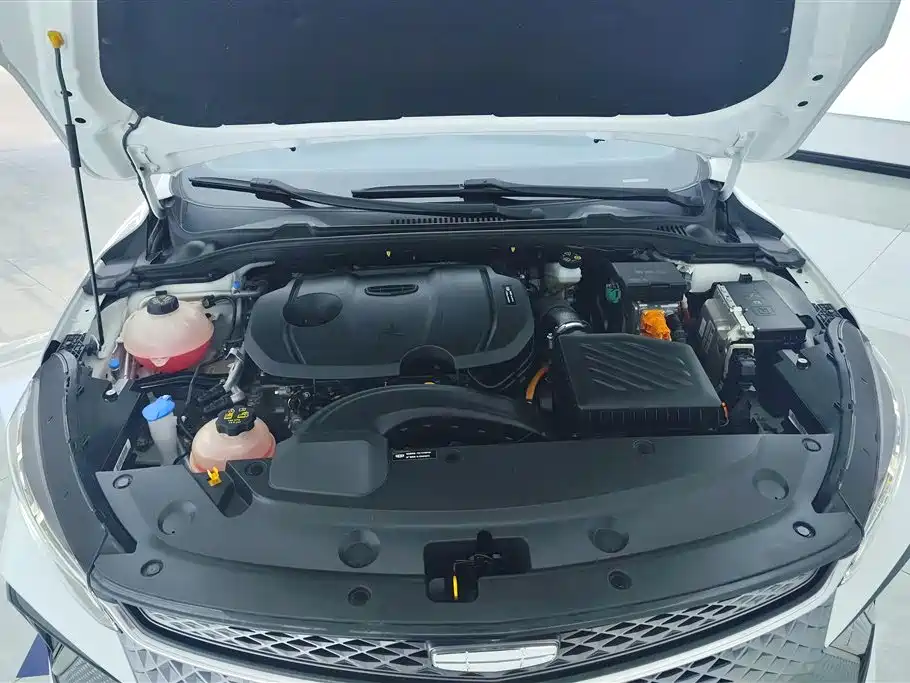 Geely Emgrand L HiP L HiP 2022 1.5TD-DHT Pro 100KM Super
