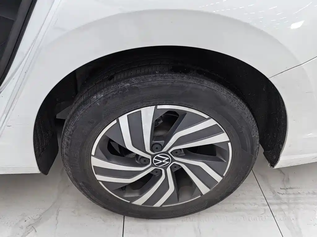 Volkswagen Bora — миниатюра 6