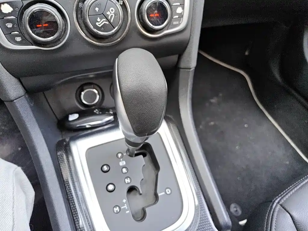 Citroen C4L — миниатюра 10