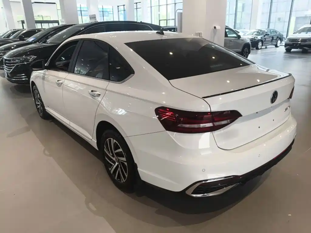Volkswagen Lavida 2024 300TSI DSG Lead