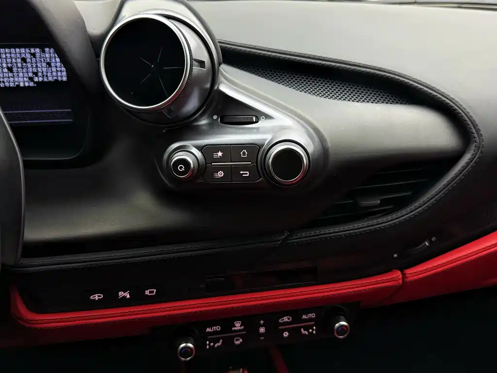 Ferrari F8 — миниатюра 10