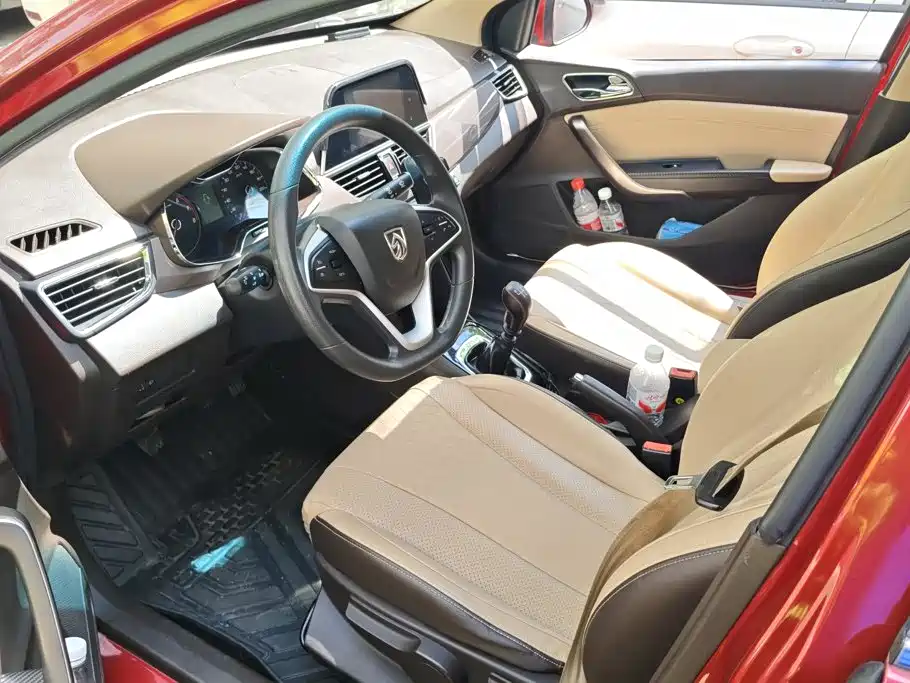 Baojun 310W — миниатюра 9