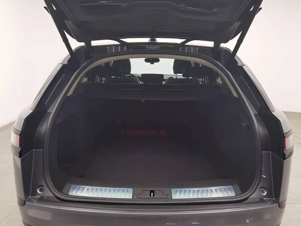 Land Rover Velar — миниатюра 16