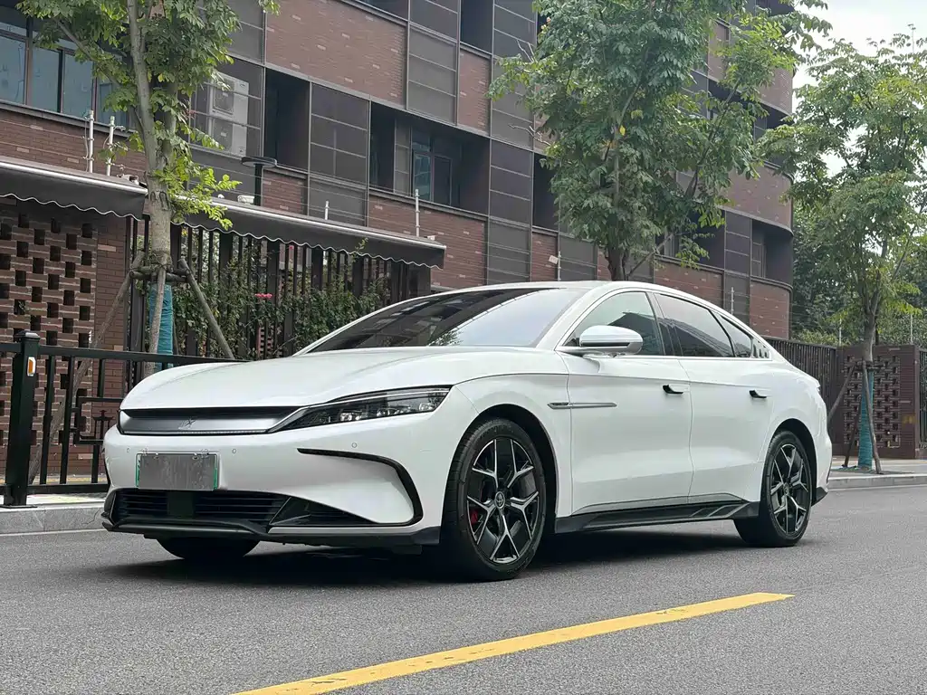 BYD Han 2022 EV 715KM