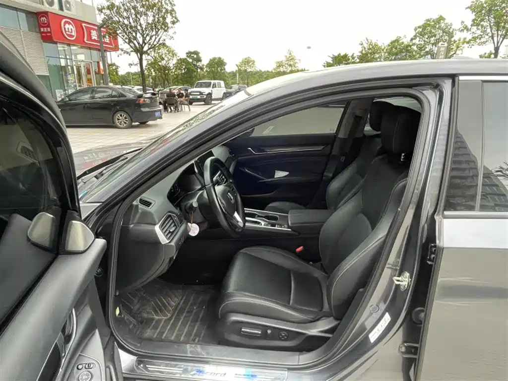 Honda Accord 2022 260TURBO Luxury