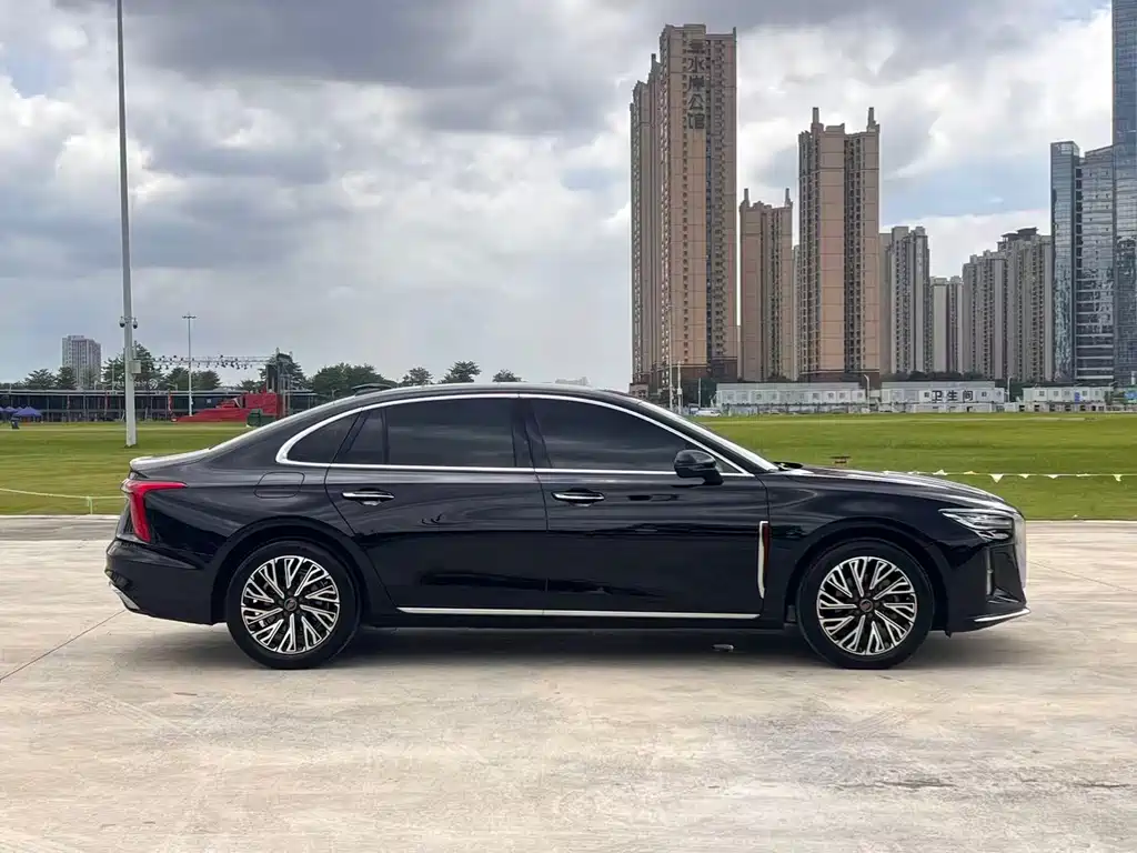 Hongqi Hongqi H5 — миниатюра 7