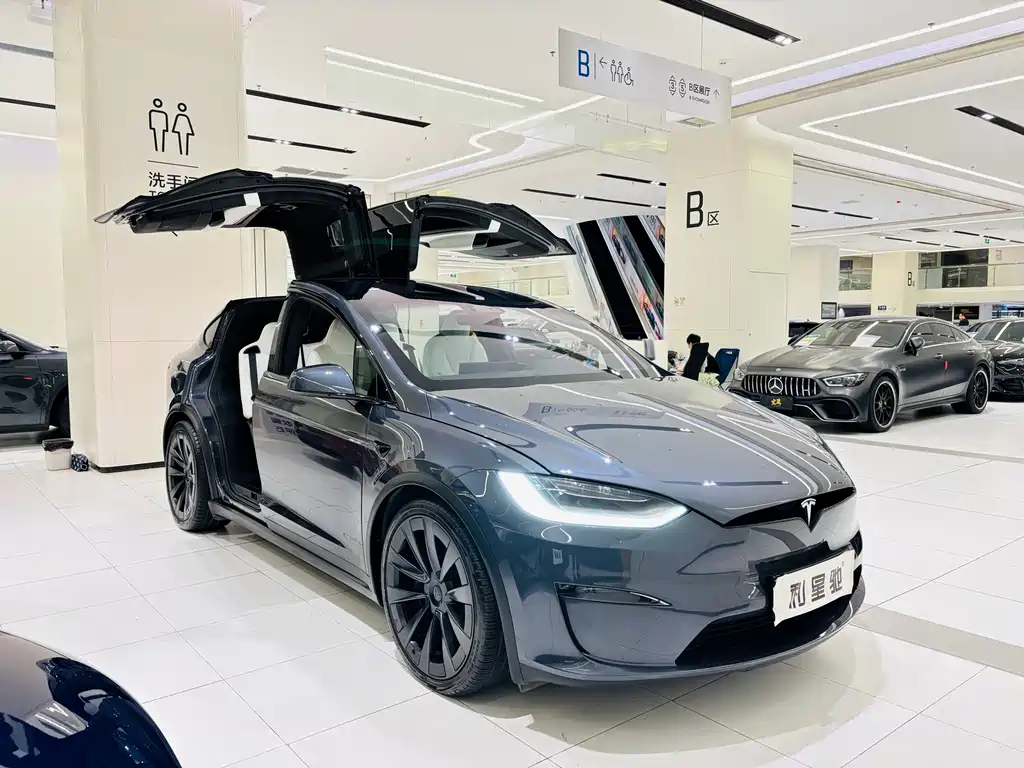 Tesla Model X — фотографии объявления, Фото 3
