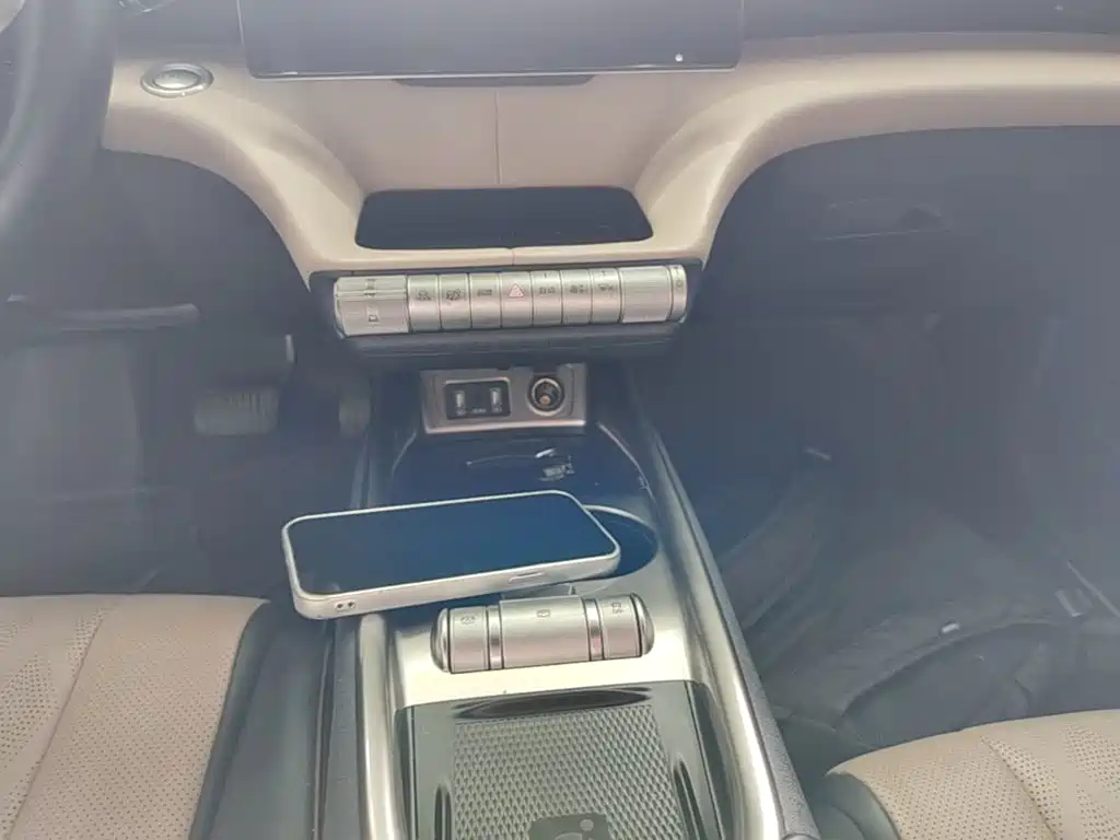 BYD Dolphin — миниатюра 13