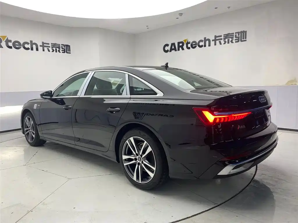 Audi A6L 2025 40 TFSI Luxury