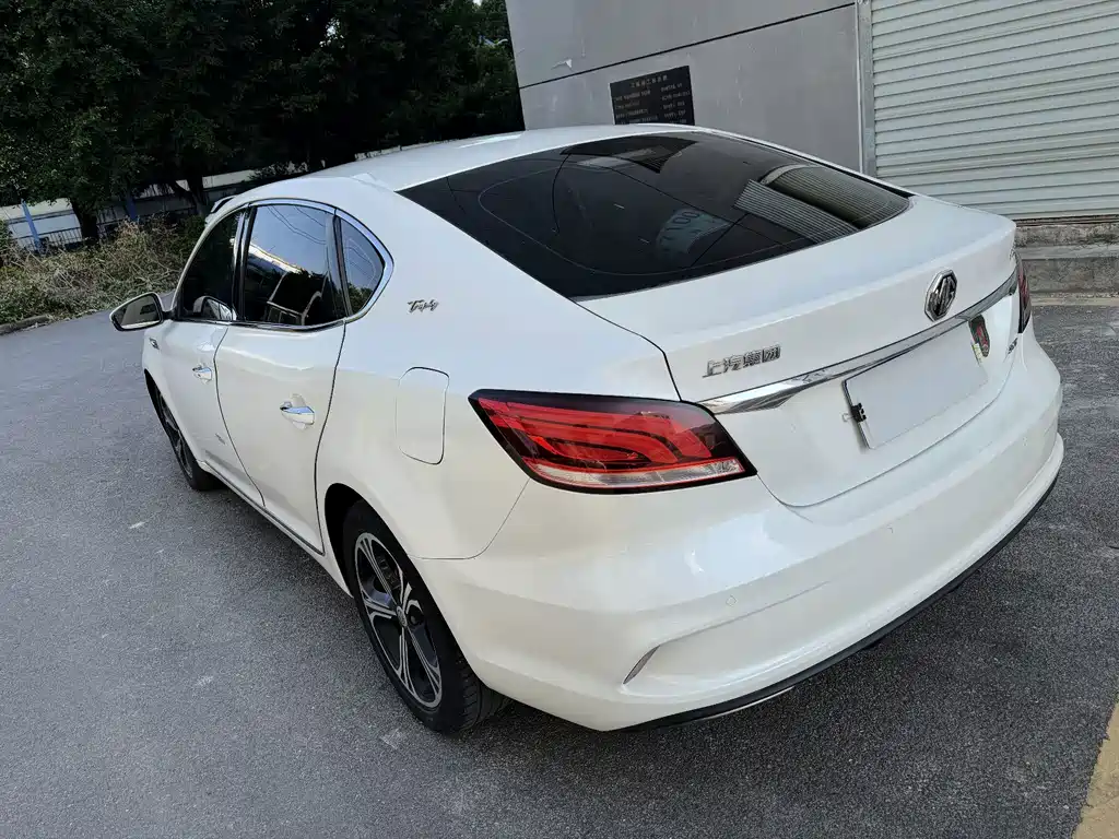 MG MG6 — миниатюра 11