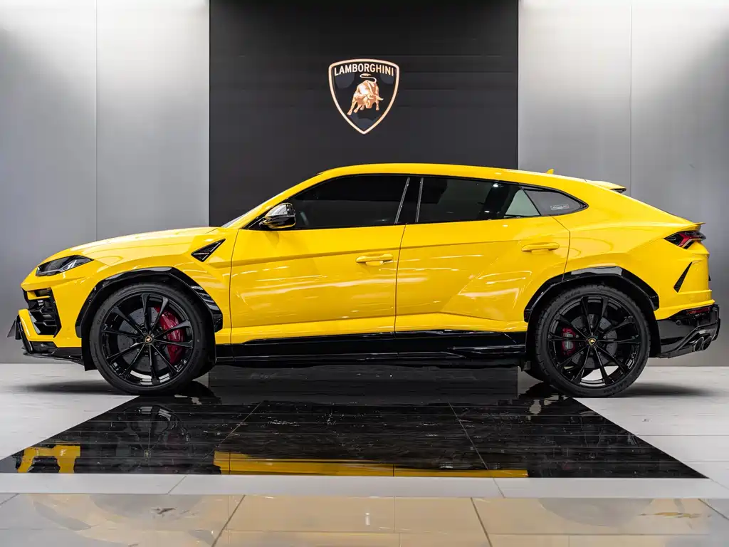 Lamborghini Urus — фотографии объявления, Фото 12
