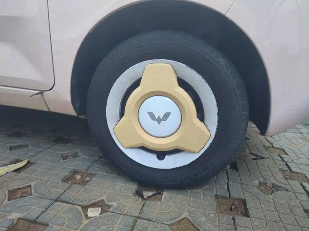 Wuling MINIEV — миниатюра 8