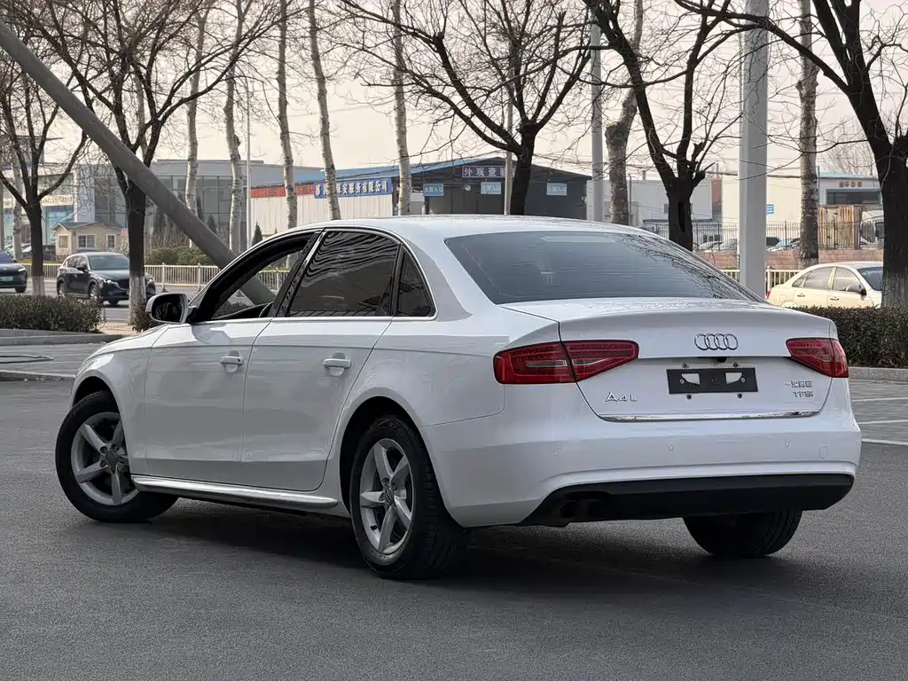 Audi A4L — миниатюра 4