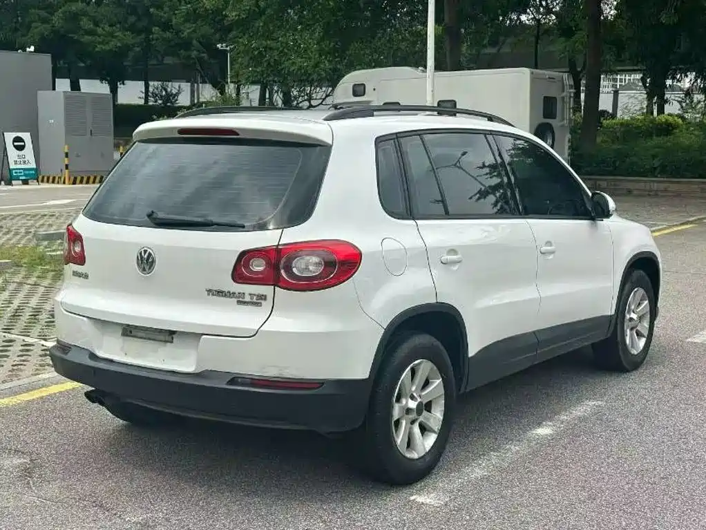 Volkswagen Tiguan — миниатюра 6