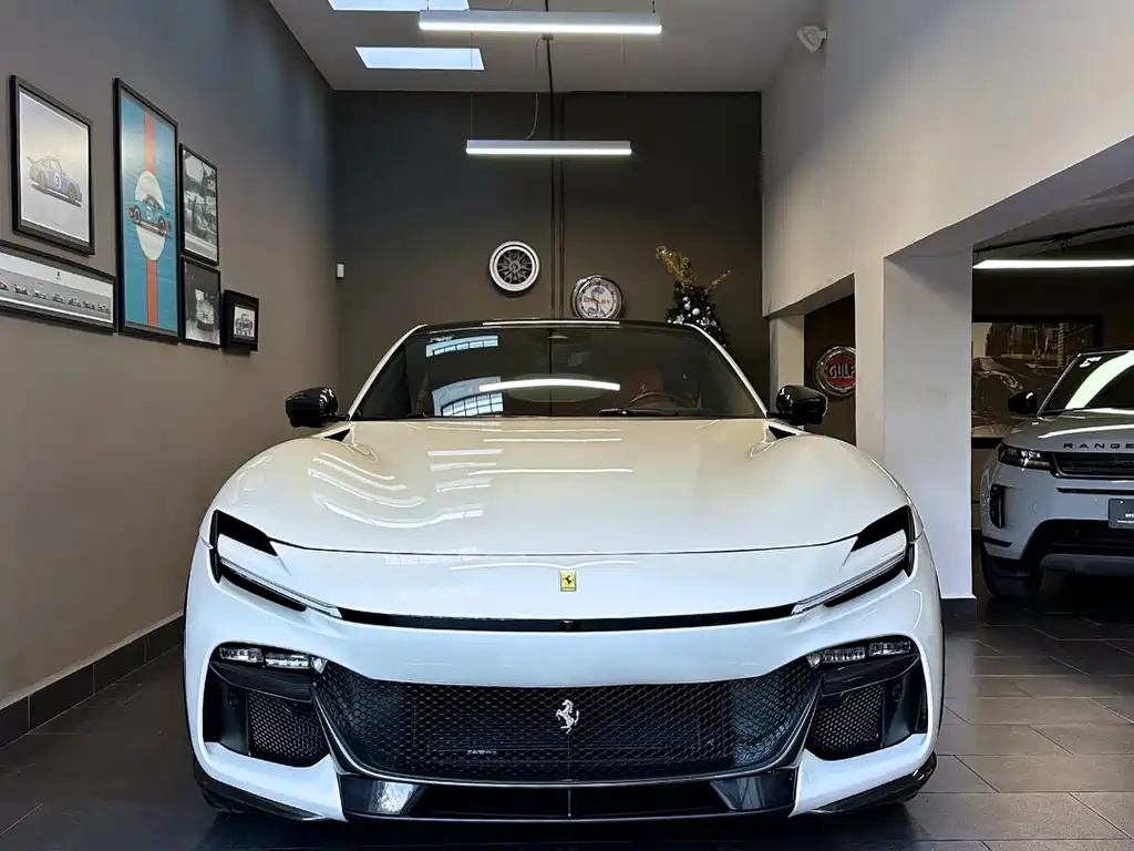 Ferrari Purosangue 2023 6.5L V12