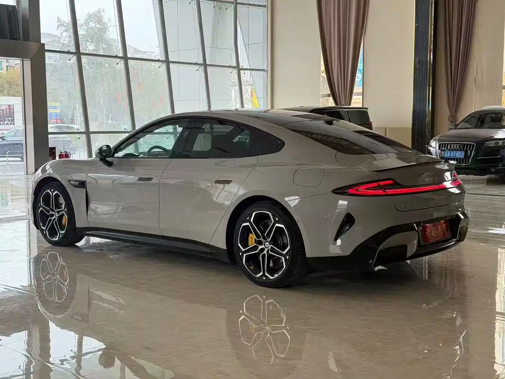 XIAOMI CAR XIAOMI SU7