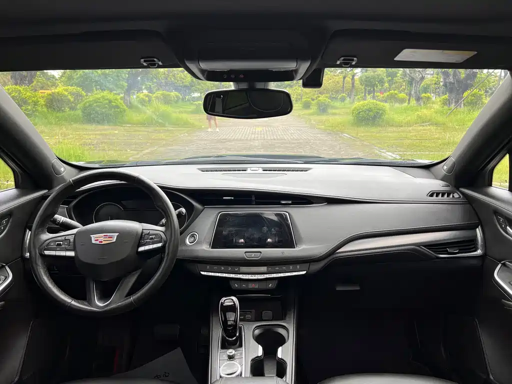 Cadillac XT4 — миниатюра 9