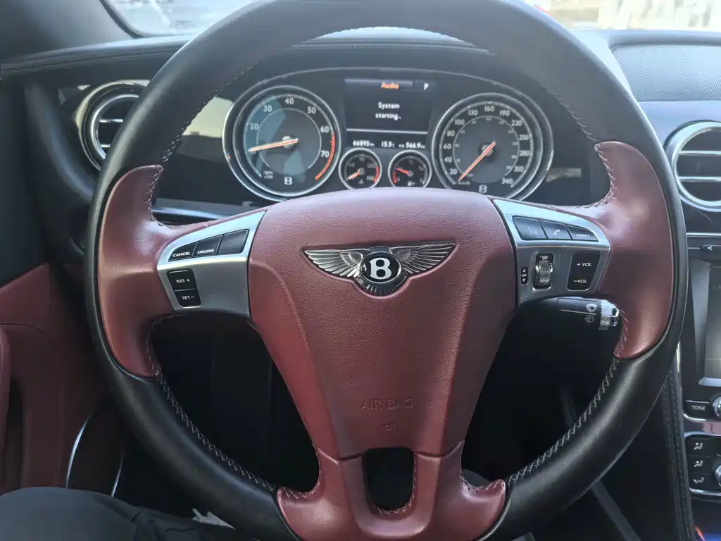 Bentley Continental — миниатюра 10