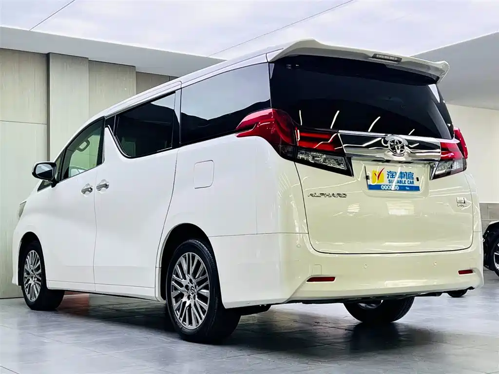 Toyota Alphard 2018 3.5L Luxury