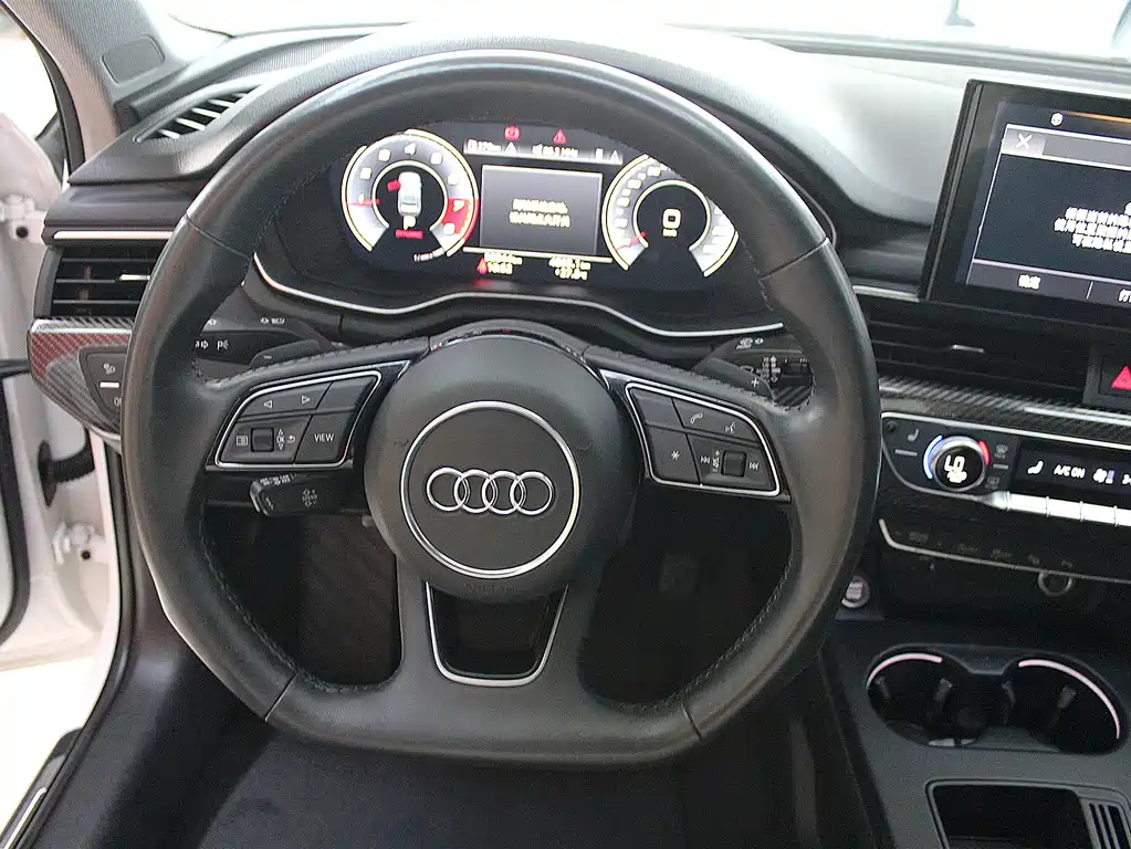 Audi A4L 2022 45 TFSI quattro