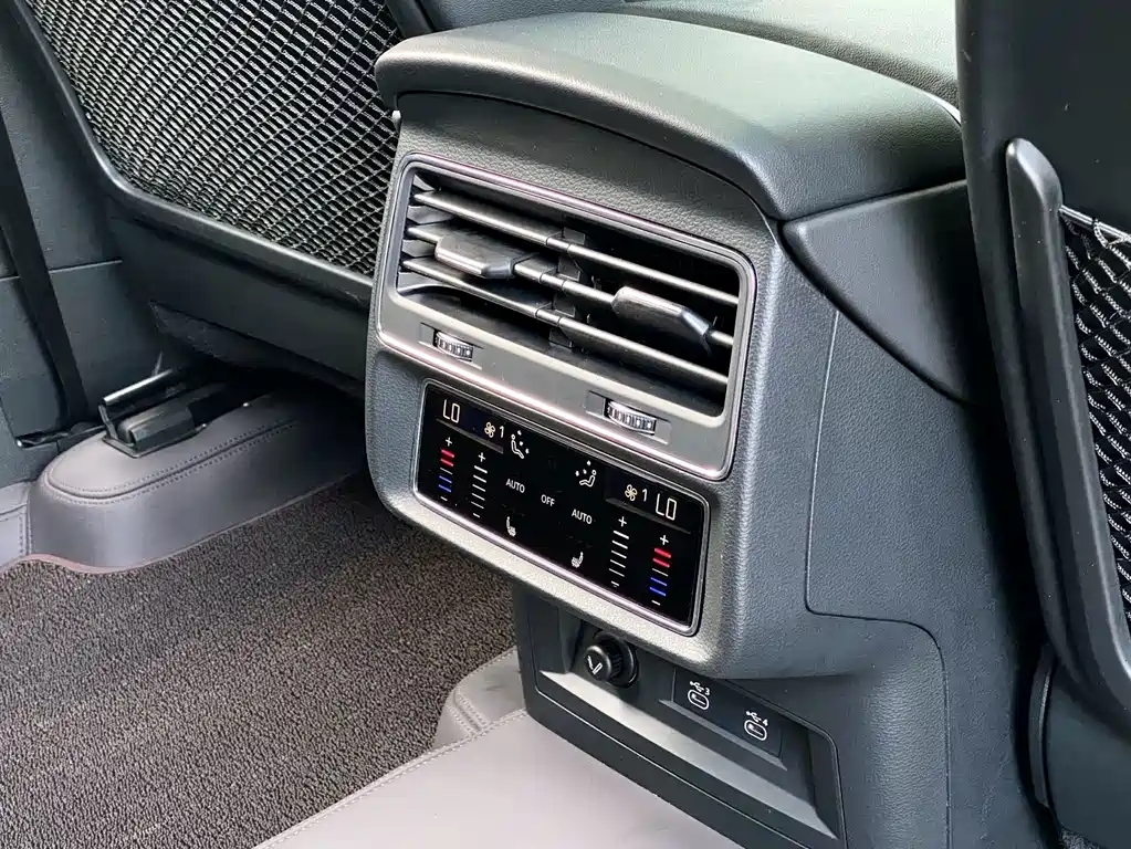 Audi Q8 — миниатюра 15