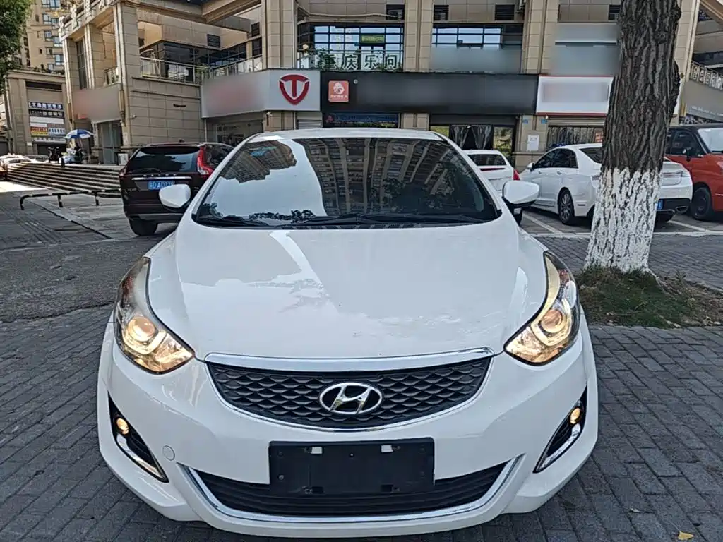 Hyundai Elantra Langdong — миниатюра 3