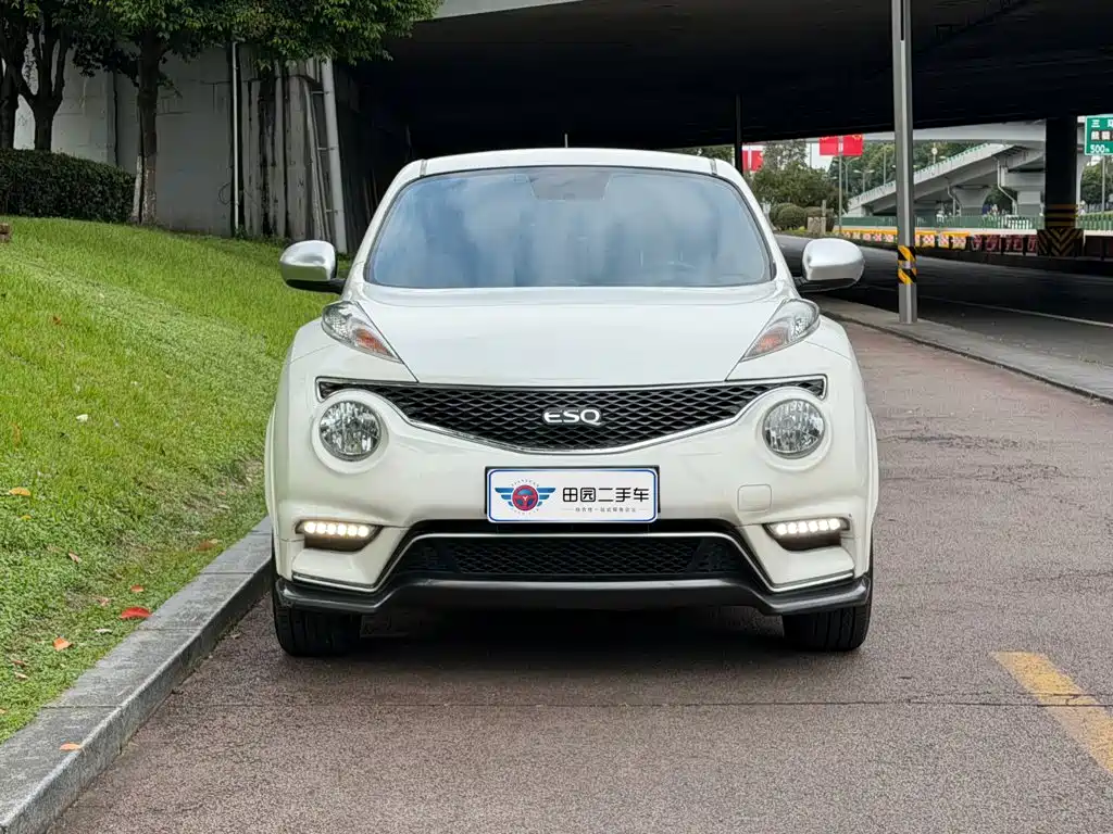 Infiniti ESQ — миниатюра 2