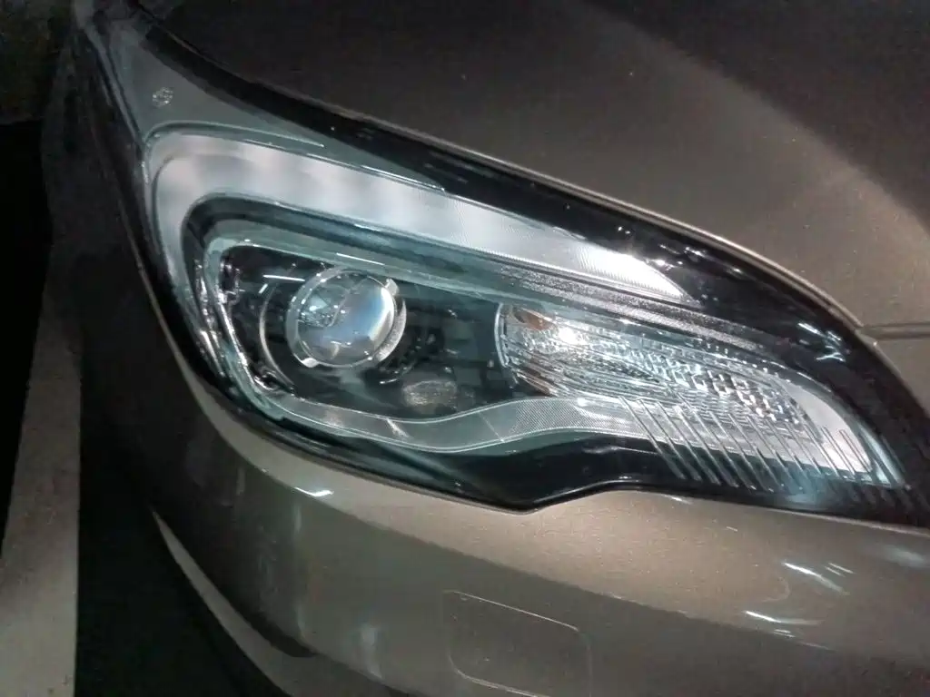 Buick Envision Plus — миниатюра 7