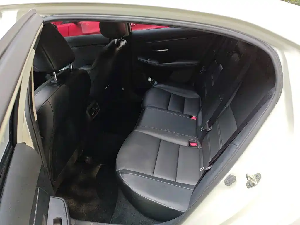 Nissan Sylphy — миниатюра 13