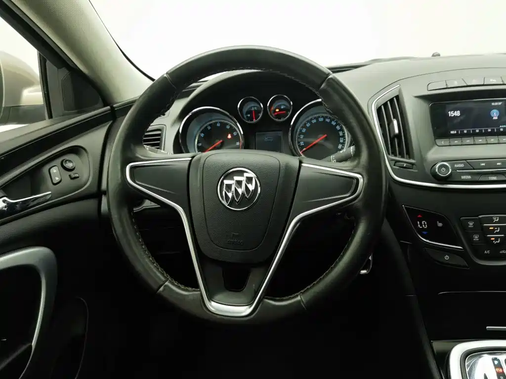 Buick Regal — миниатюра 11