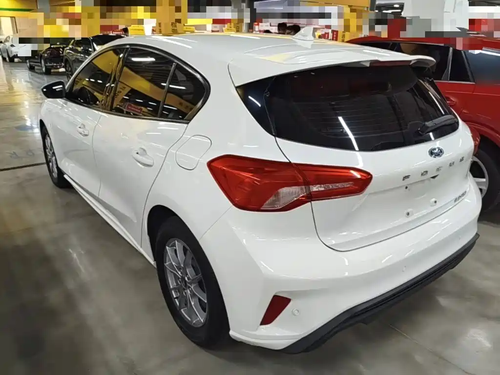 Ford Focus — миниатюра 5