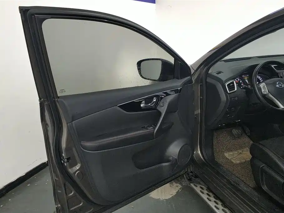 Nissan Qashqai 2017 2.0L CVT Luxury V