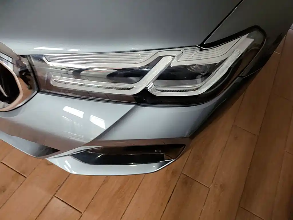 BMW 5 Series (Import) — миниатюра 24