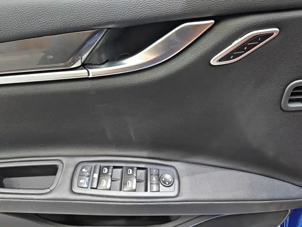 Maserati Ghibli — миниатюра 16