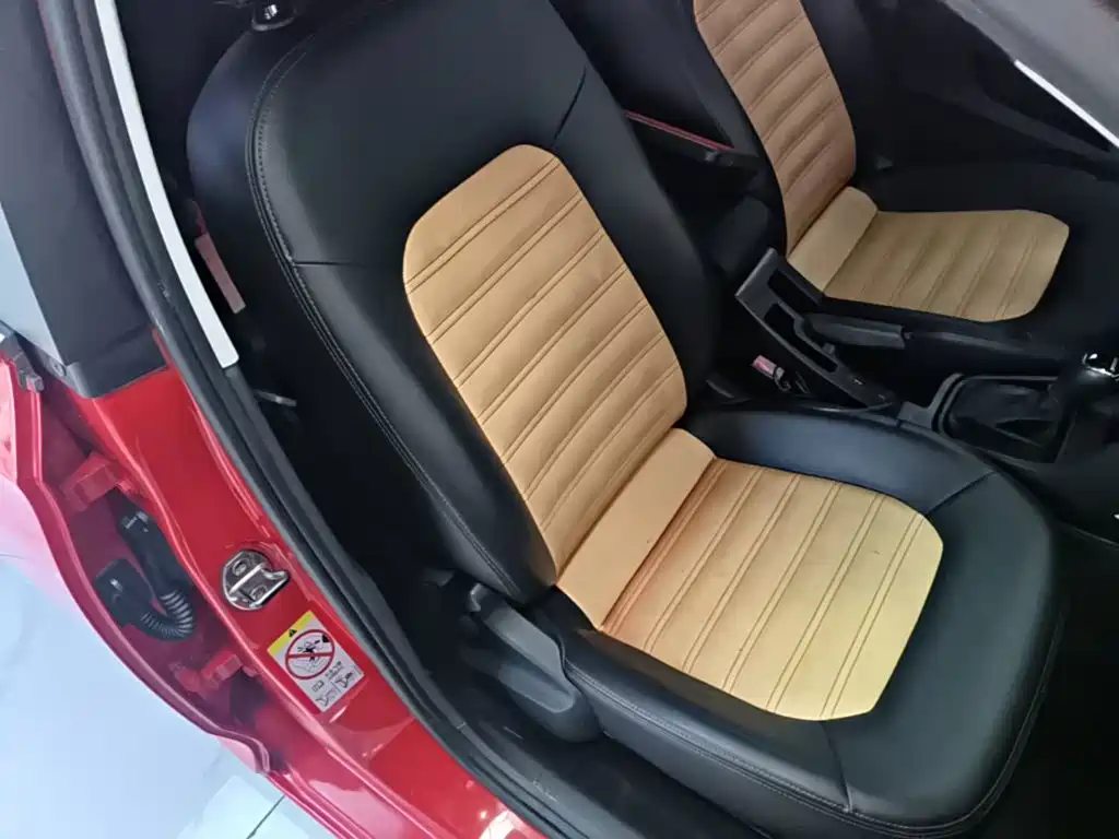 Skoda Rapid Spaceback — миниатюра 25
