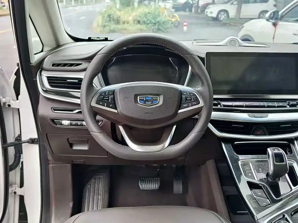 Geely Jia Ji — миниатюра 14