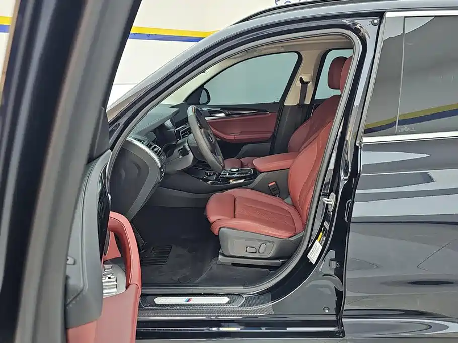 BMW iX3 — миниатюра 9