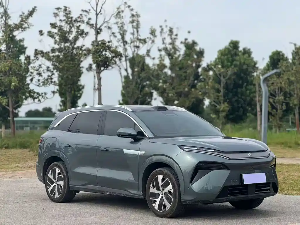 BYD Tang L L 2025 EV 670KM Premium