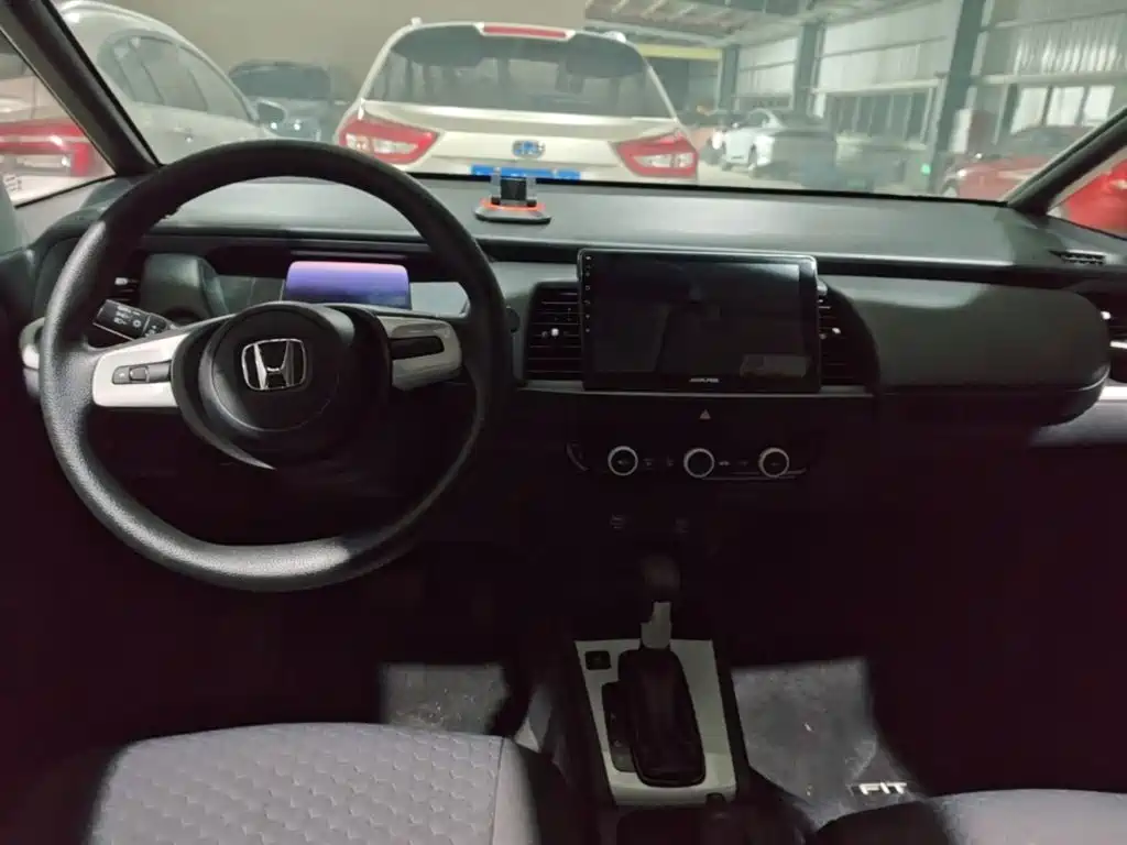 Honda Fit — миниатюра 5