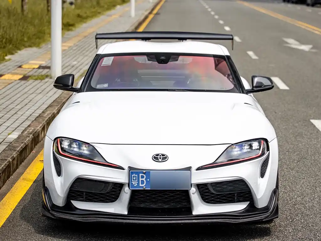 Toyota Supra — миниатюра 2