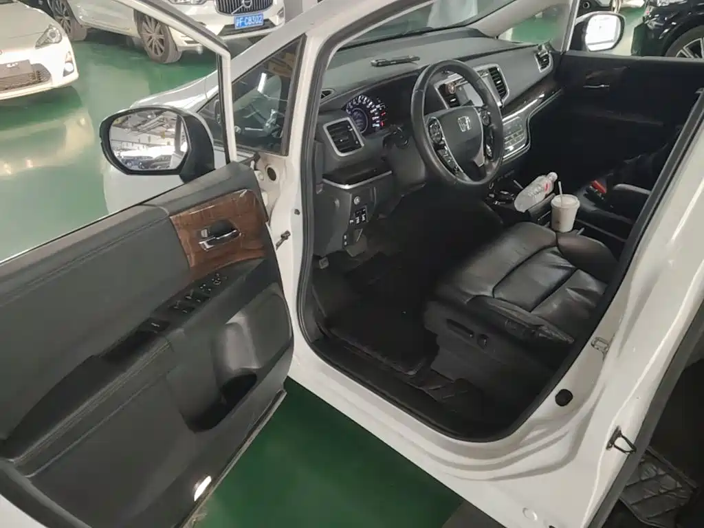 Honda Odyssey — миниатюра 16