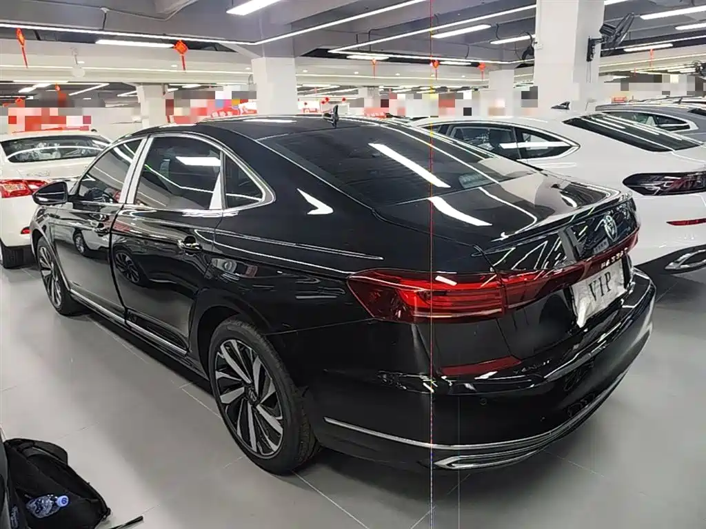 Volkswagen Passat 2026 380TSI